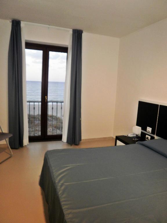 Buddi Hotel Platamona Luaran gambar