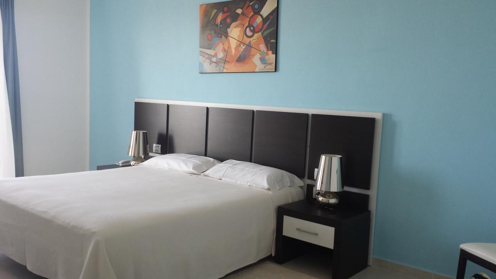 Buddi Hotel Platamona Luaran gambar