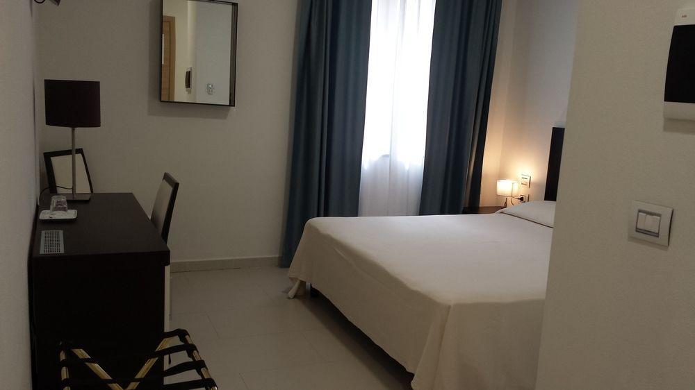 Buddi Hotel Platamona Luaran gambar