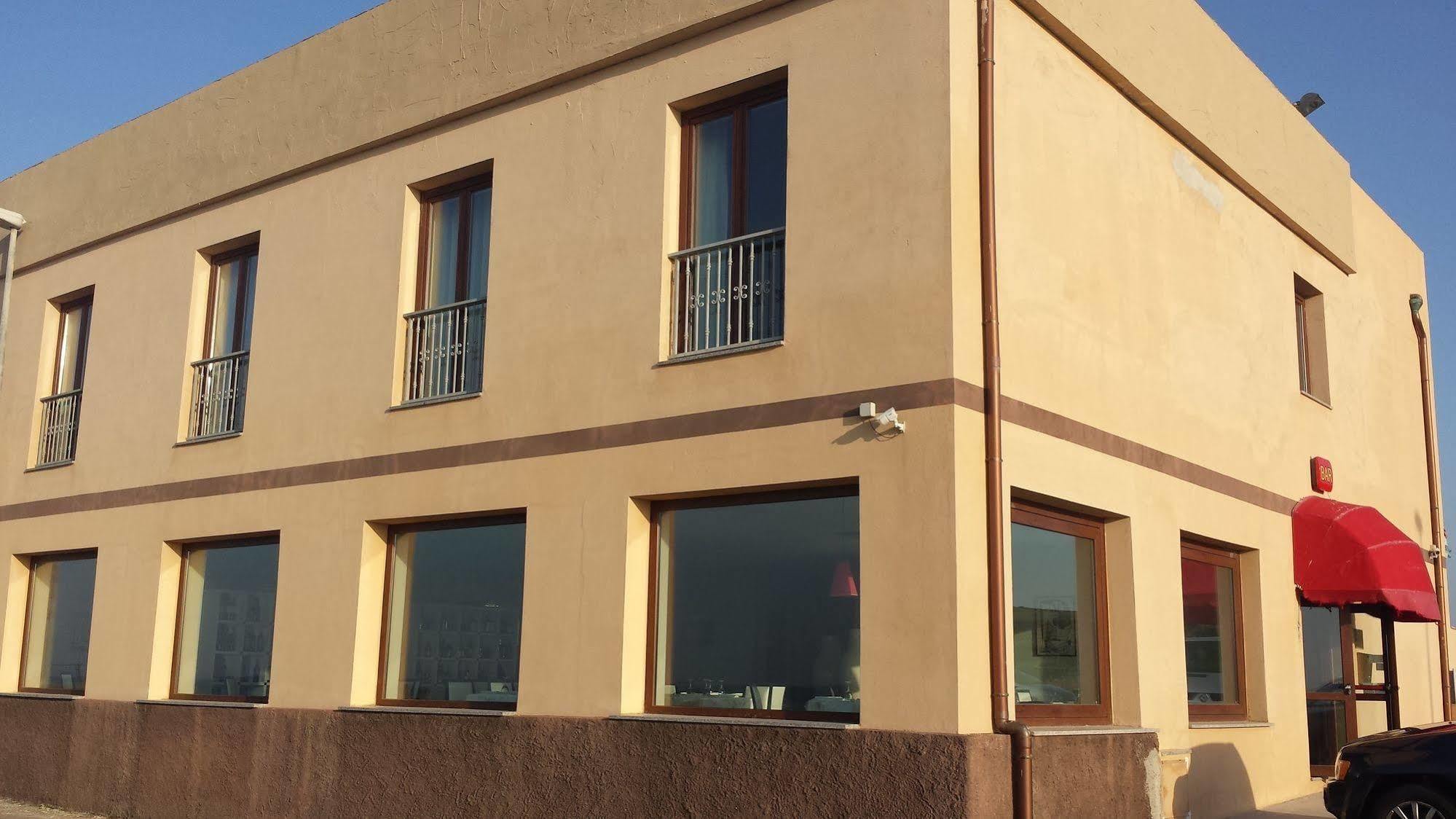 Buddi Hotel Platamona Luaran gambar