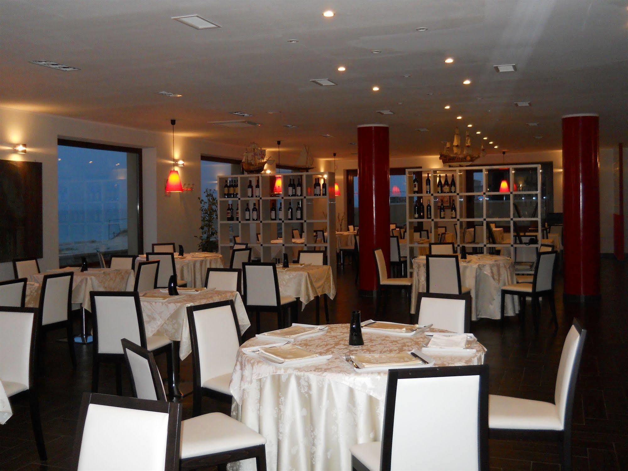 Buddi Hotel Platamona Luaran gambar